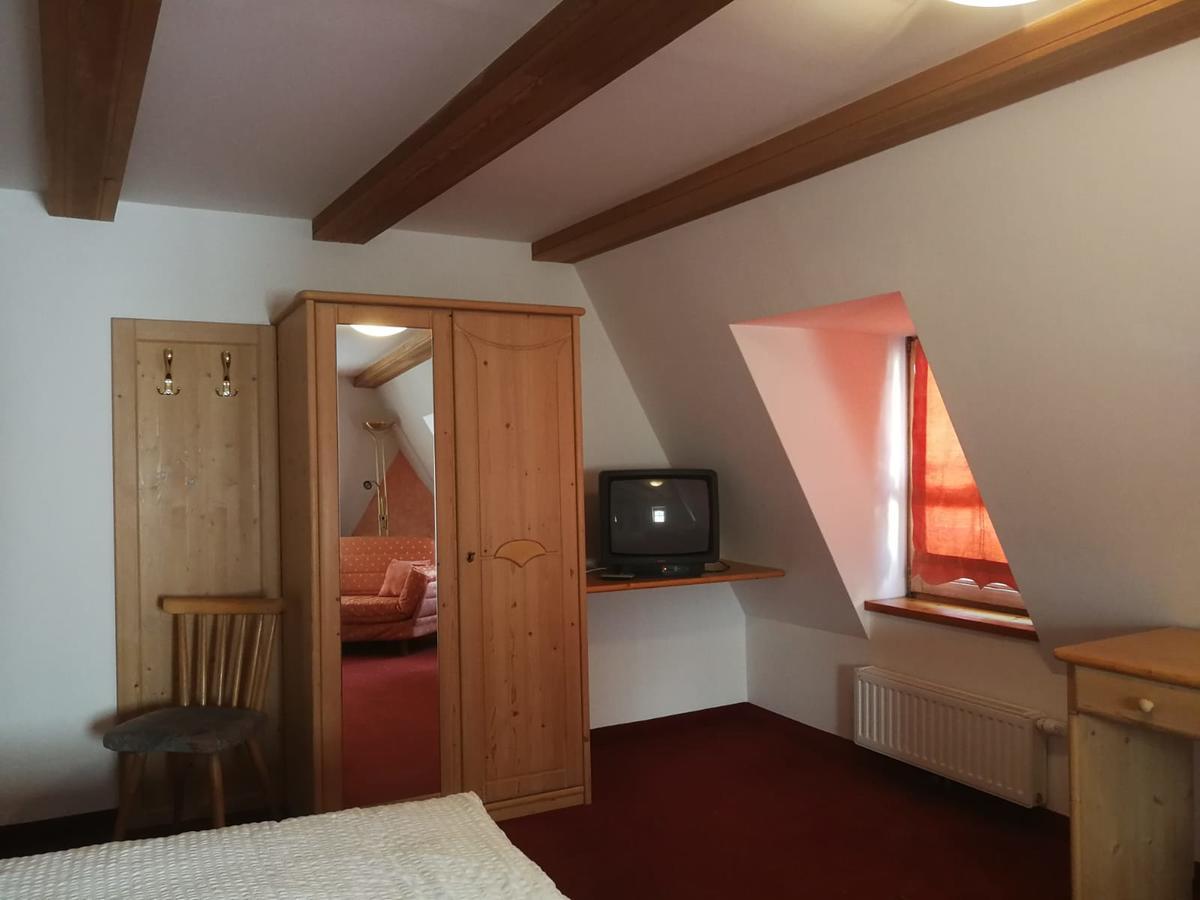 Gasthaus Weisskugel 호텔 말레스베노스타 외부 사진