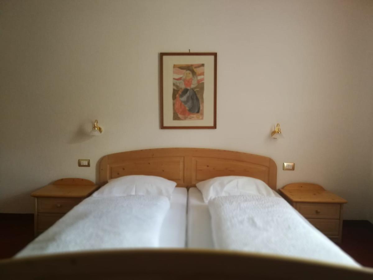 Gasthaus Weisskugel 호텔 말레스베노스타 외부 사진
